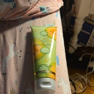 Bath & Body Works Cucumber Melon Body Cream - Green and Orange